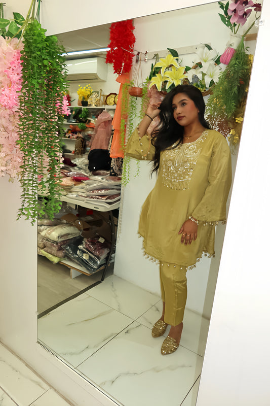 Yellow gold hand work two piece set