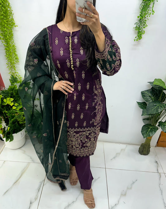 Purple & green khaddhi three piece