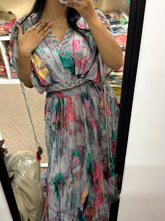 Two pic silk pleated skirt set
