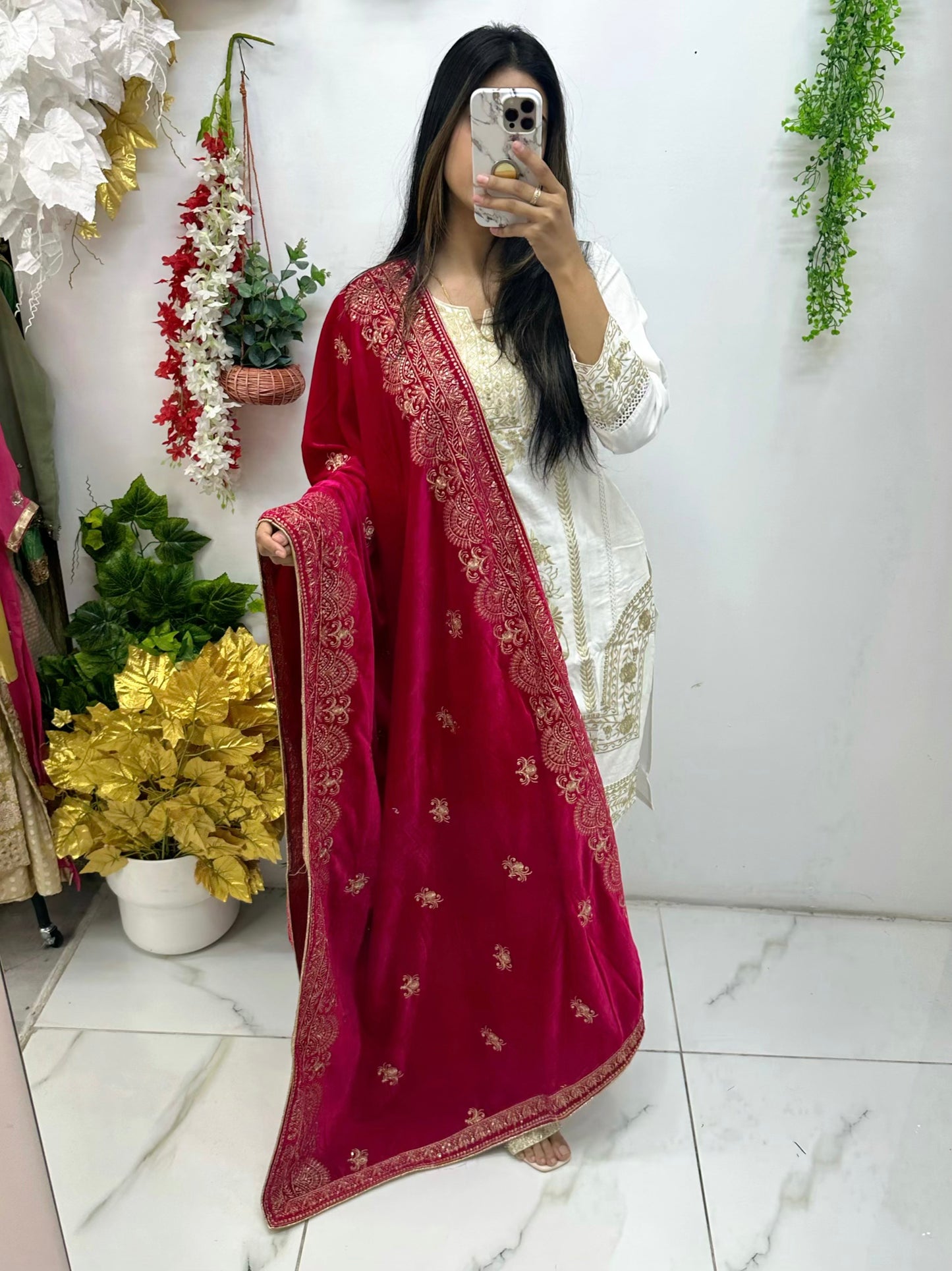 Magenta pink velvet sharee