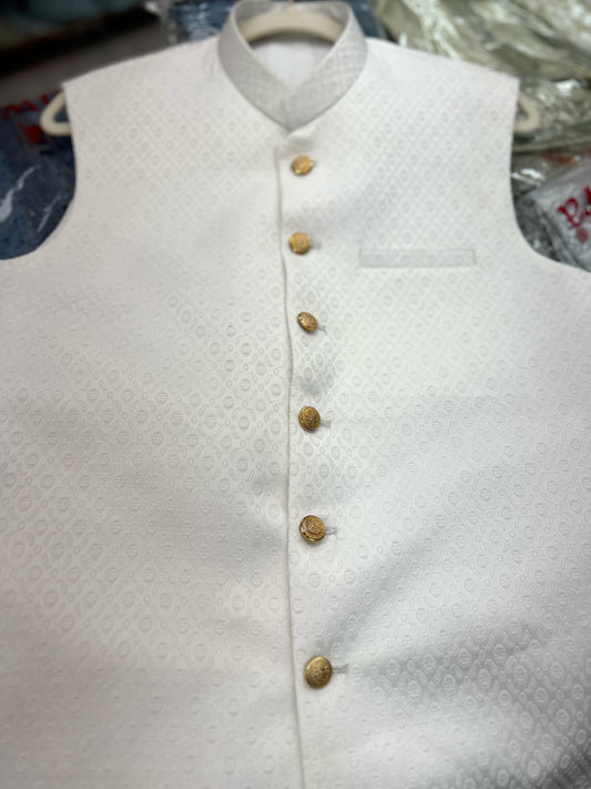 White vest