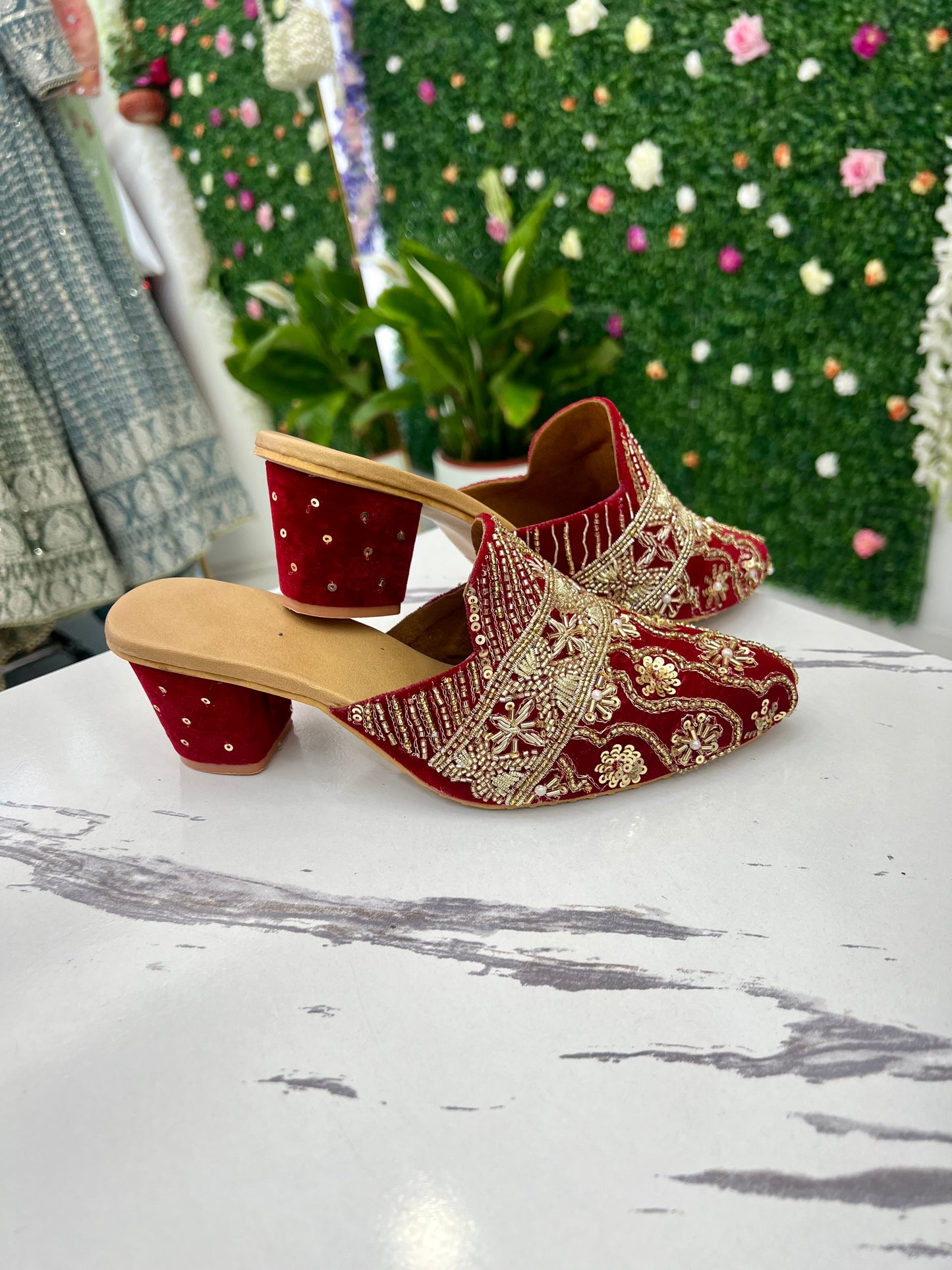 Red hand work heel