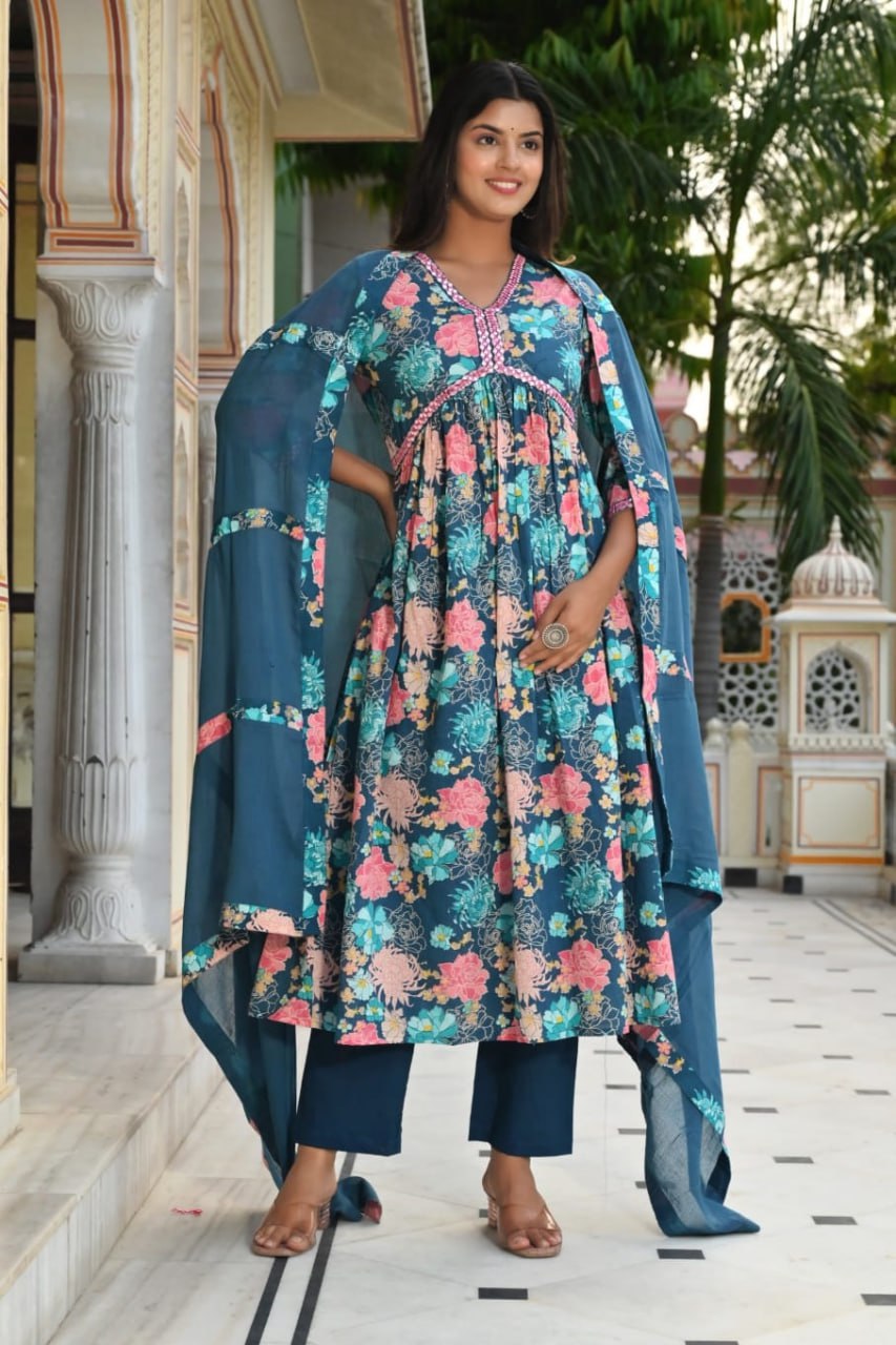 Cotton Alia style three piece