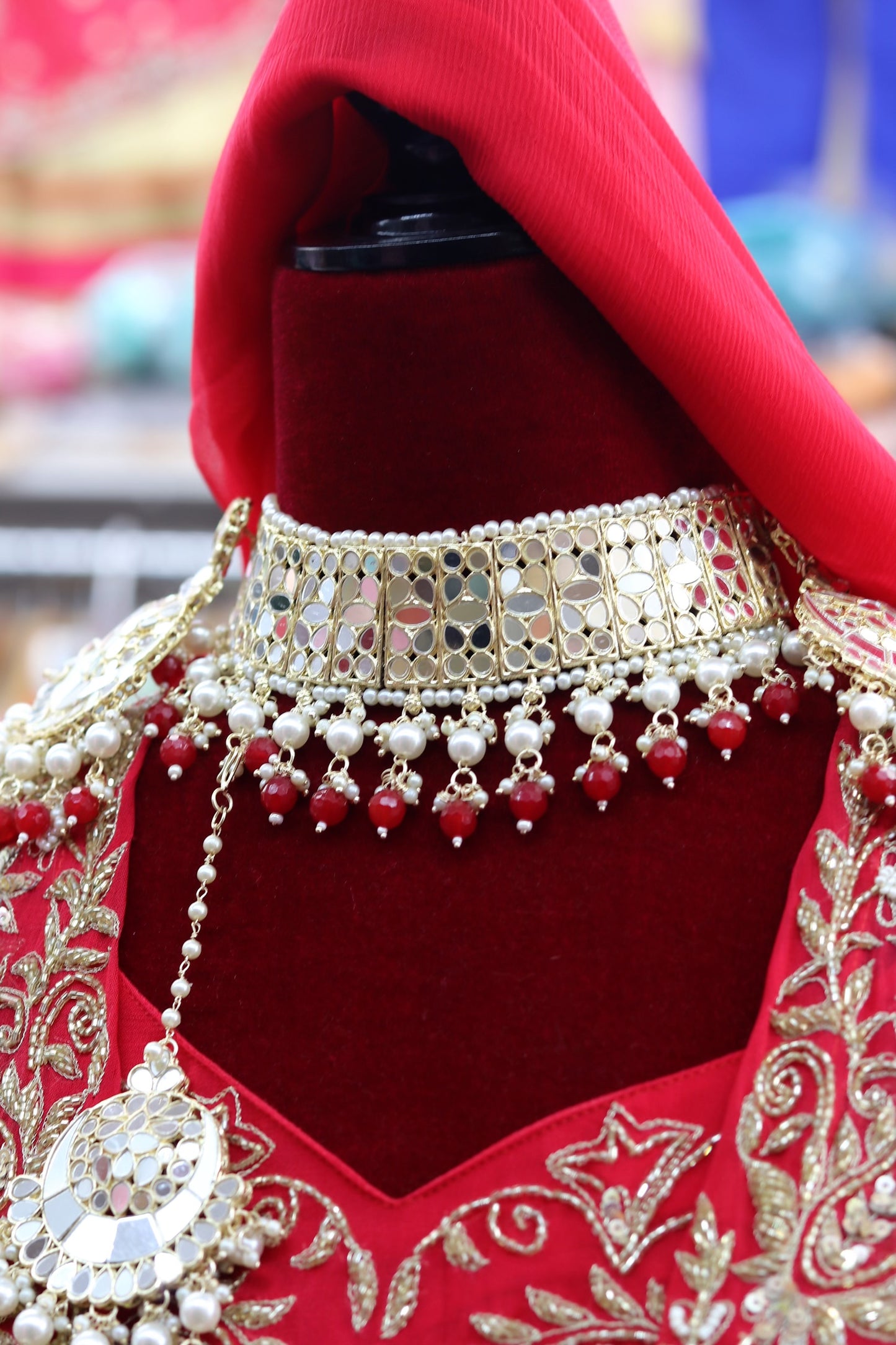 Red mirror choker bridal set