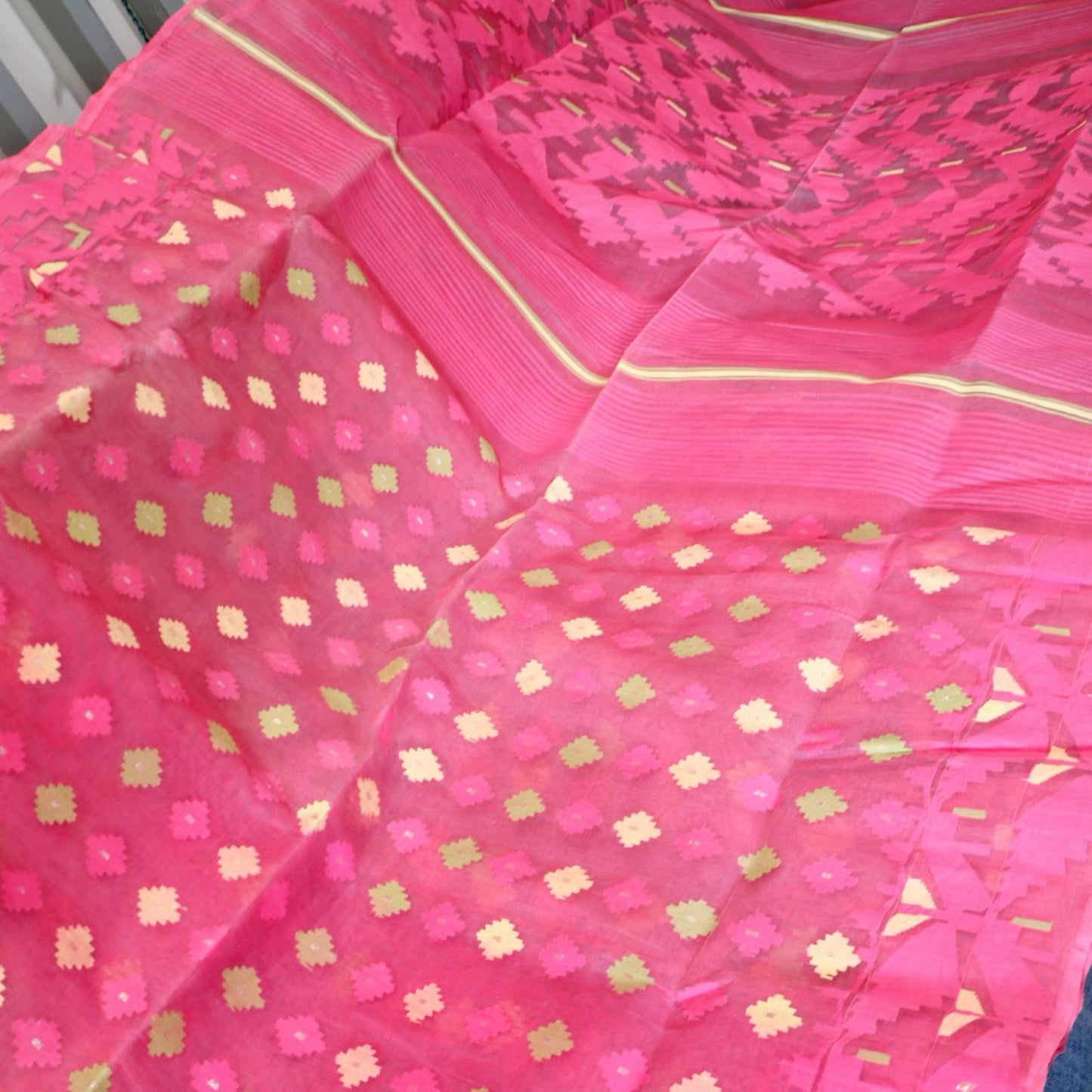 Traditional Dhaka Jamdani Pink Saree
