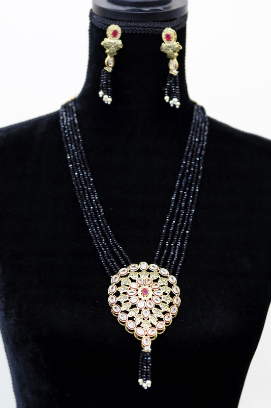 Black bead reverse ad long necklace set