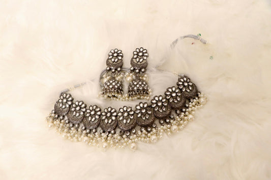Oxidized mirror pearl choker set