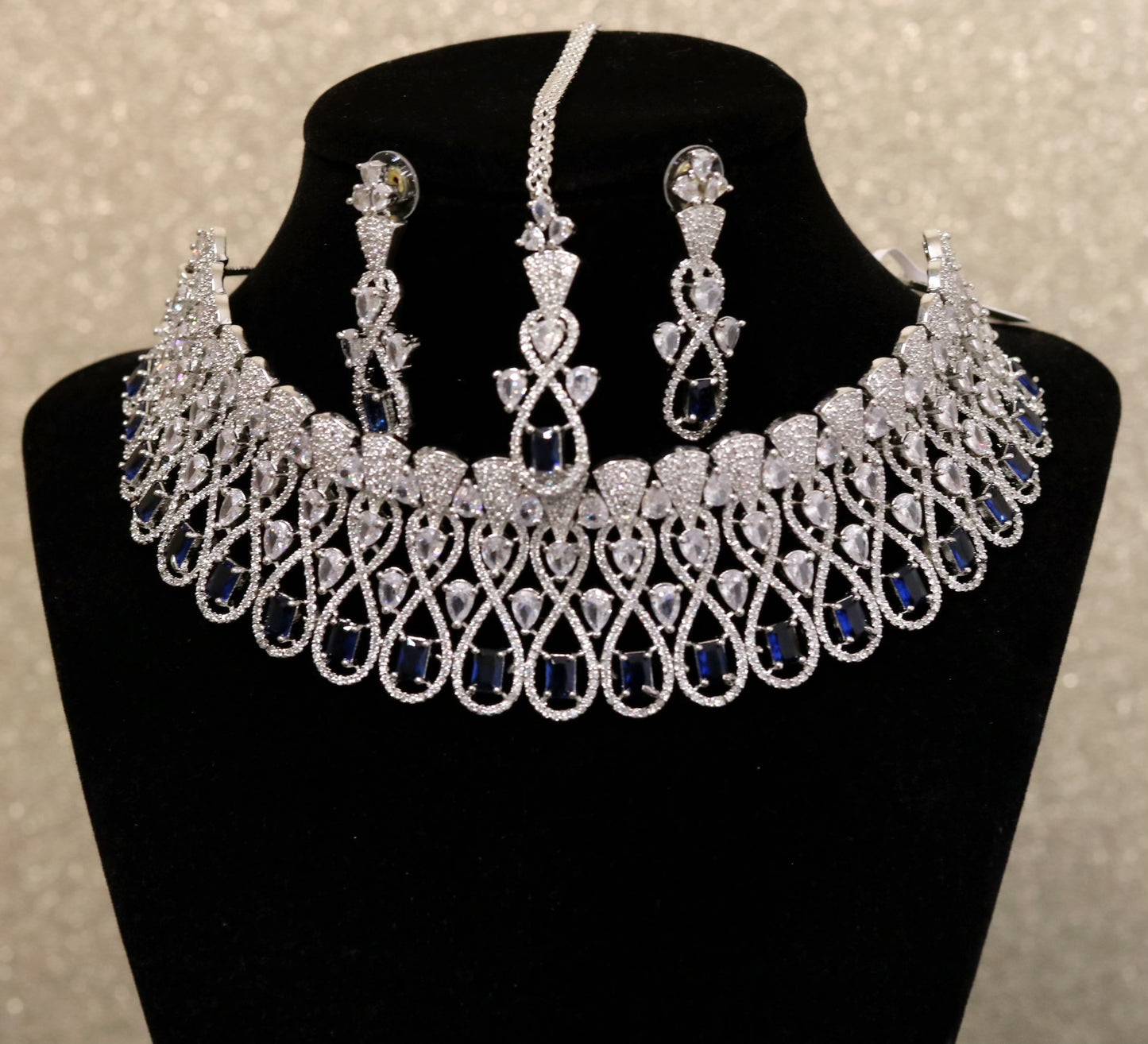 Silver navy blue gem diamond cut necklace set