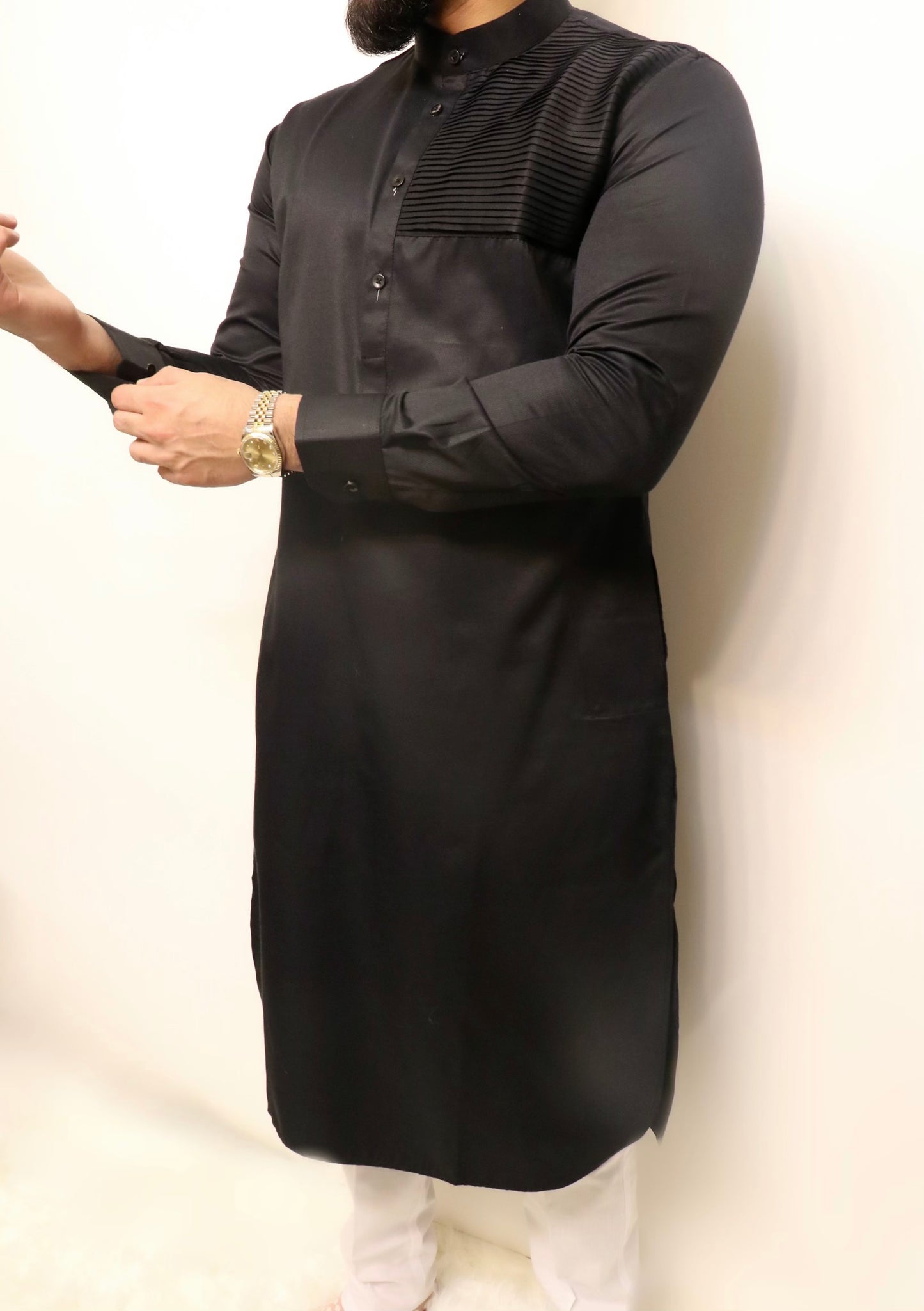 Black kurta with side detailing
