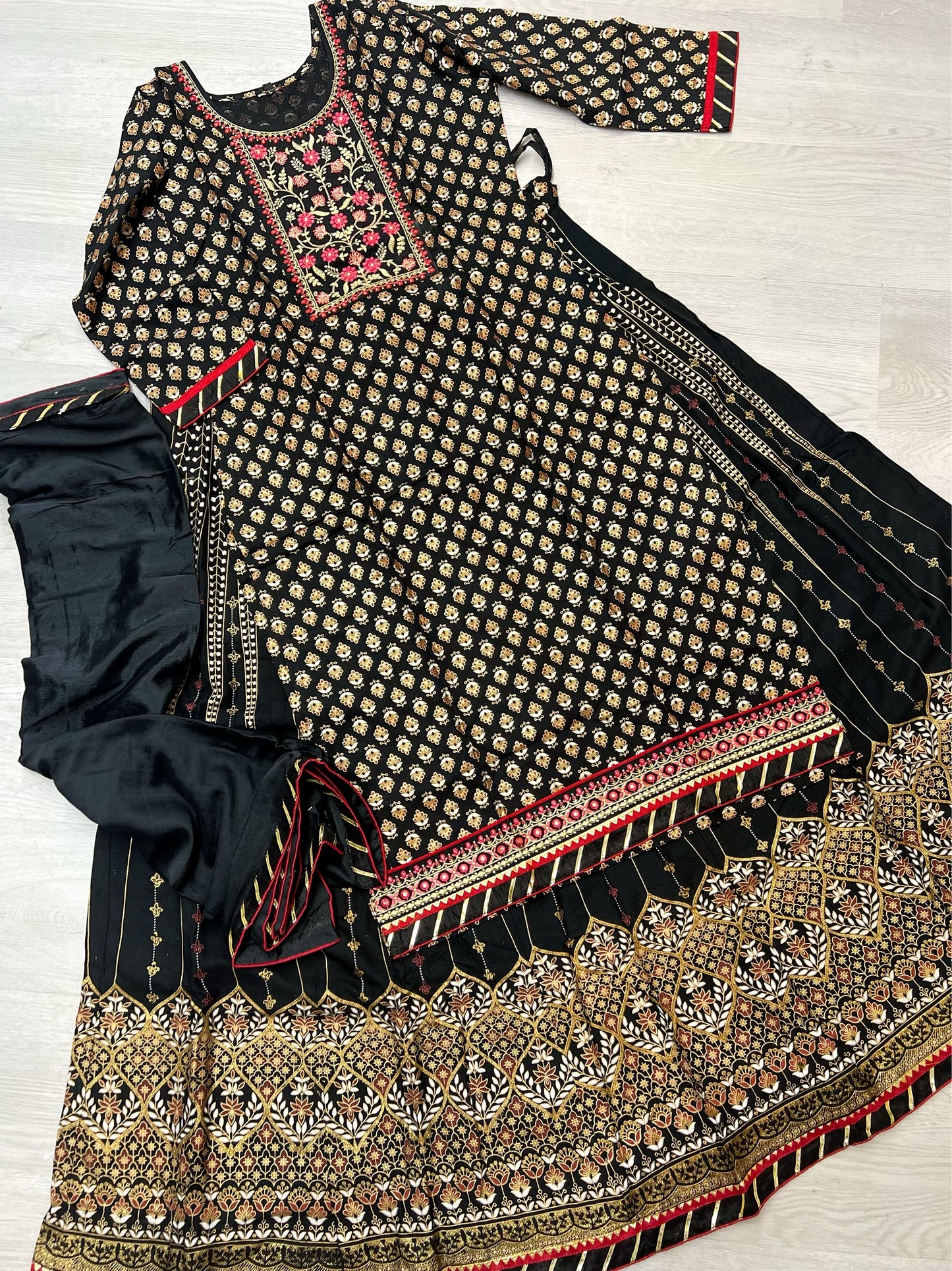 Black shirt suit set