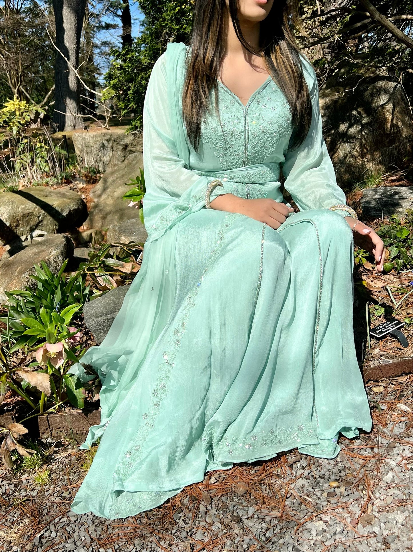 Light mint belted slit party suit