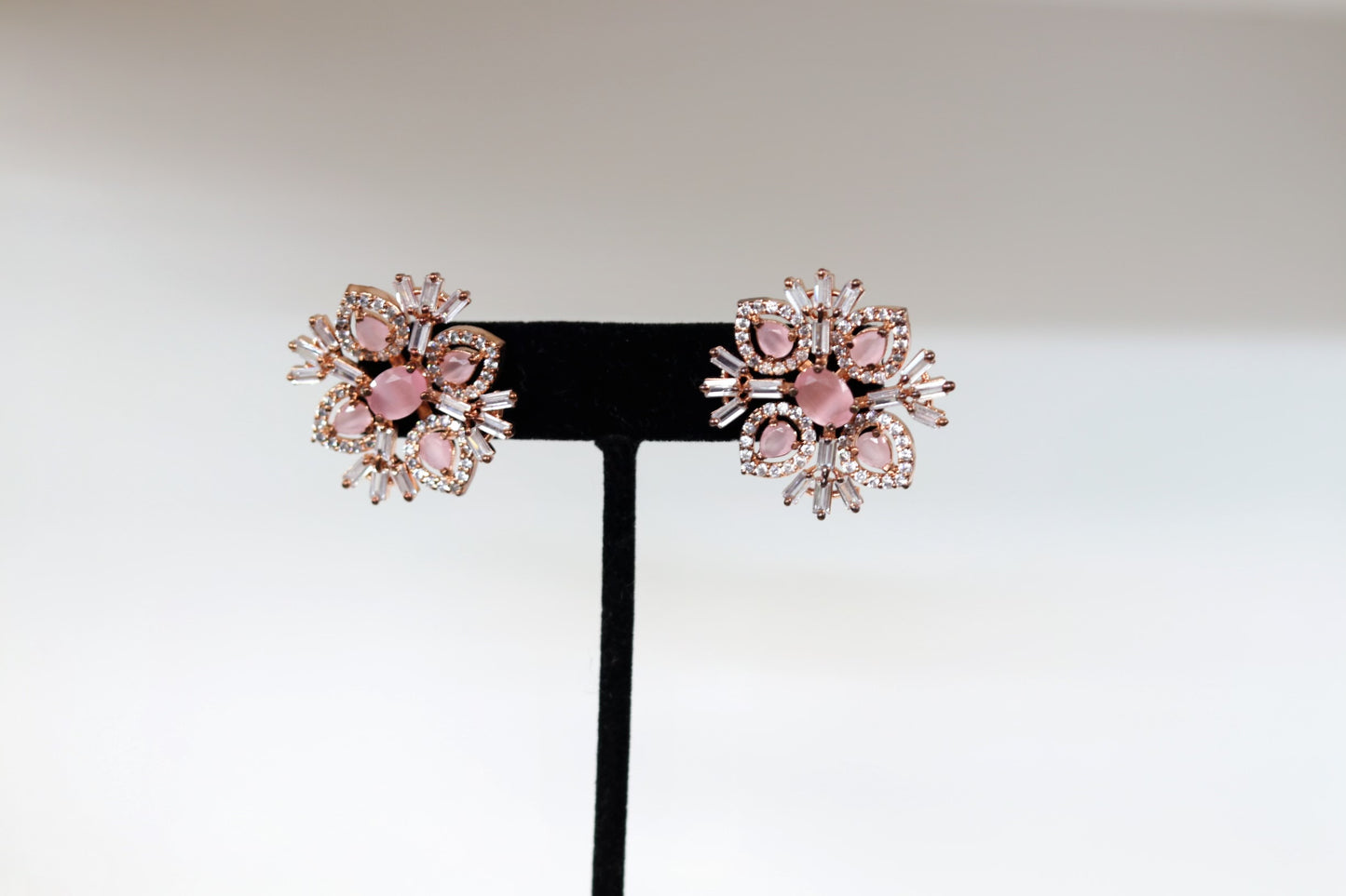 Large flower ad stud