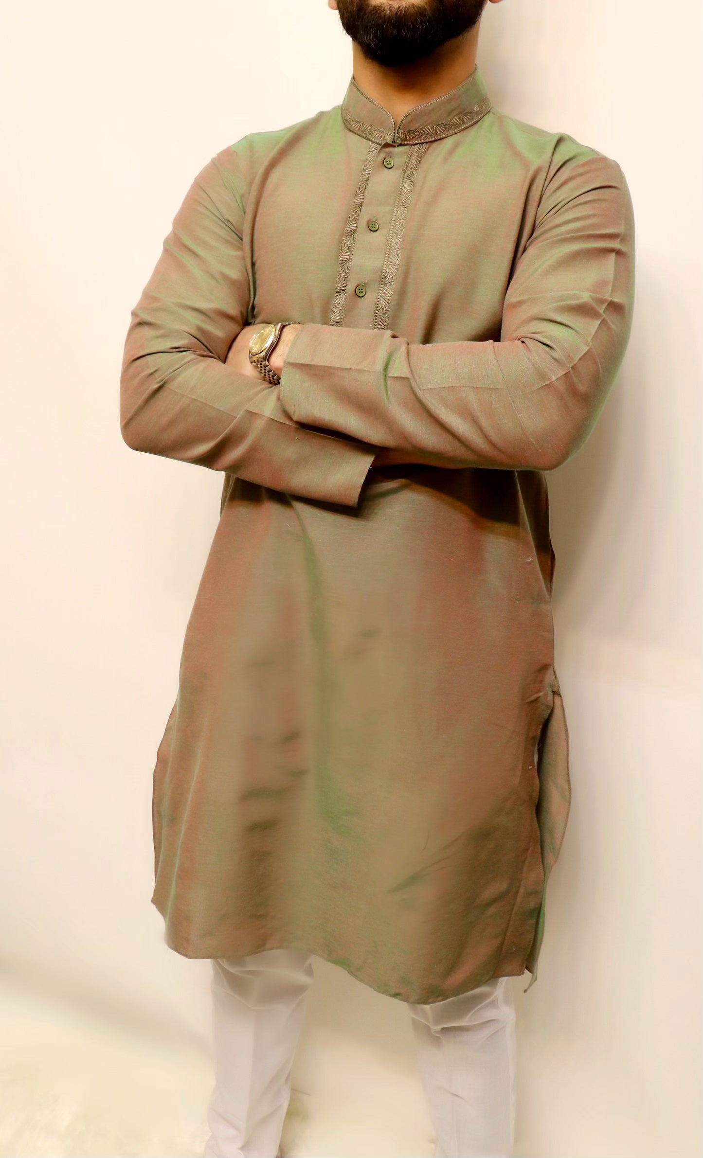 Duo chrome olive green collar embroidered kurta set