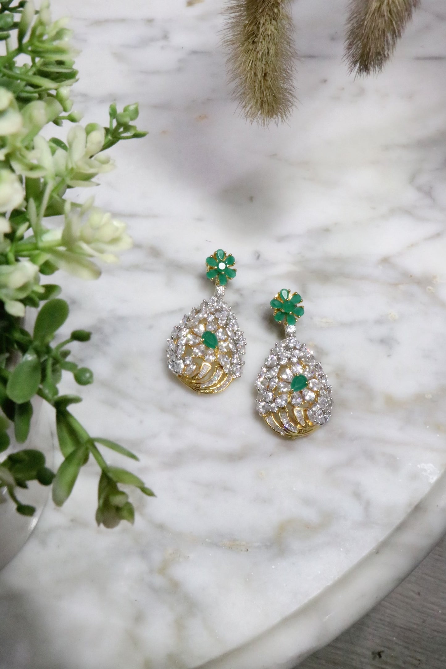 Green emerald diamond cut - Selina Habibti Attire
