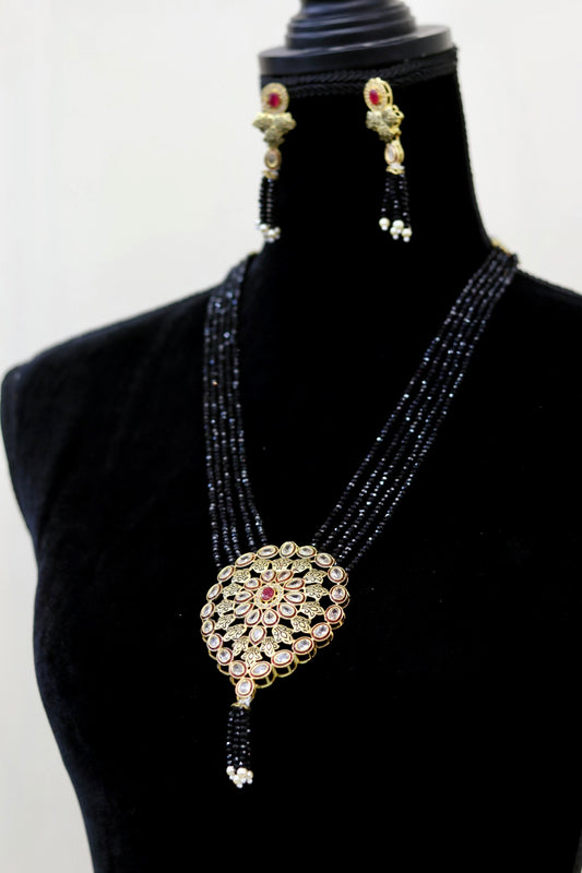Black bead reverse ad long necklace set