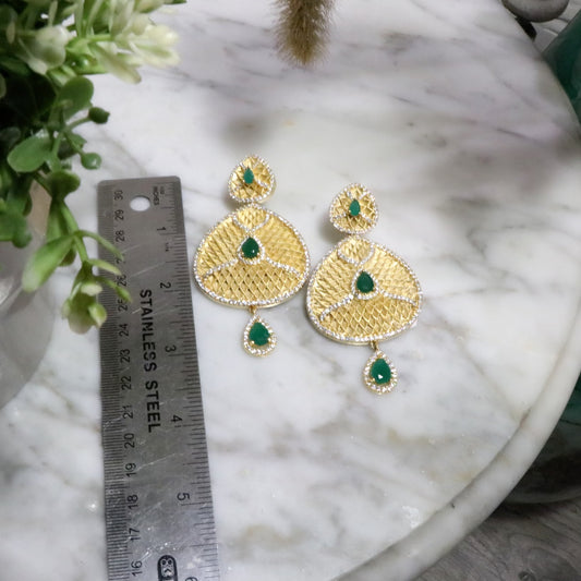 Emerald gold plate