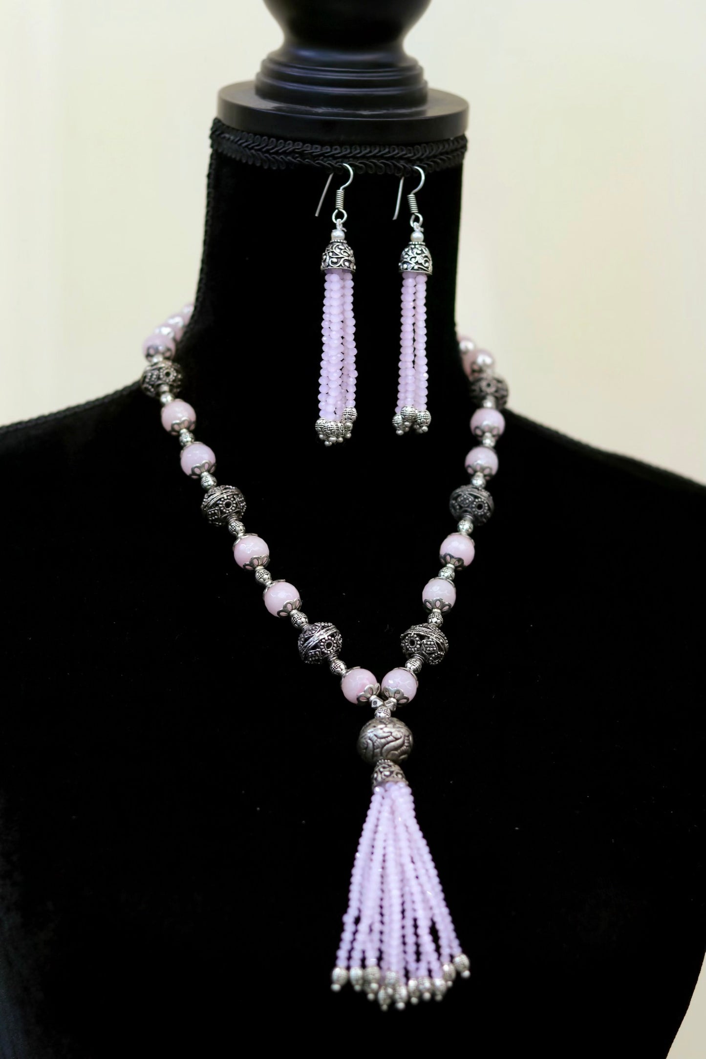 Light pink bead oxy necklace set