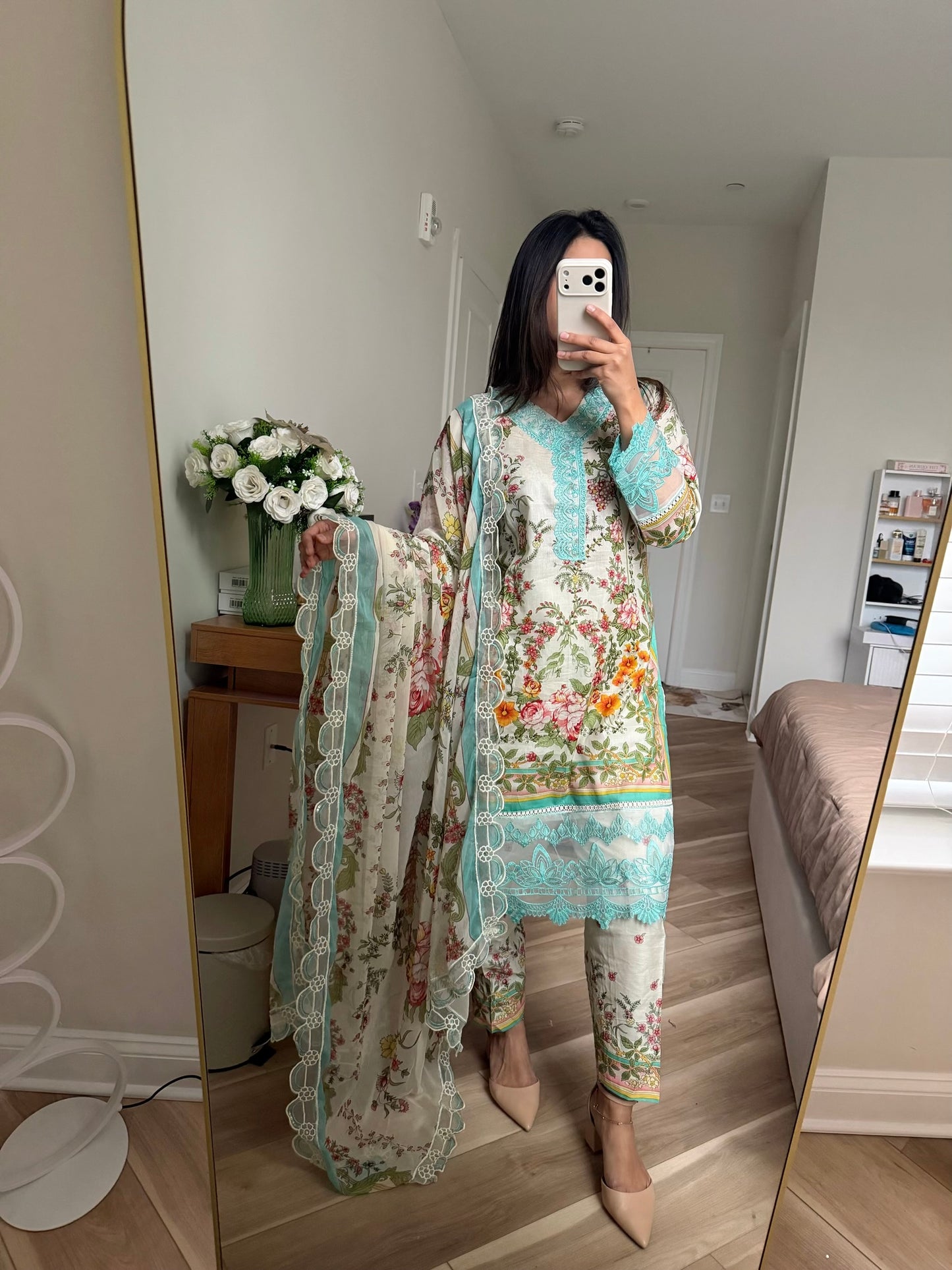 Mint print print lawn embroidered suit with chiffon duppata