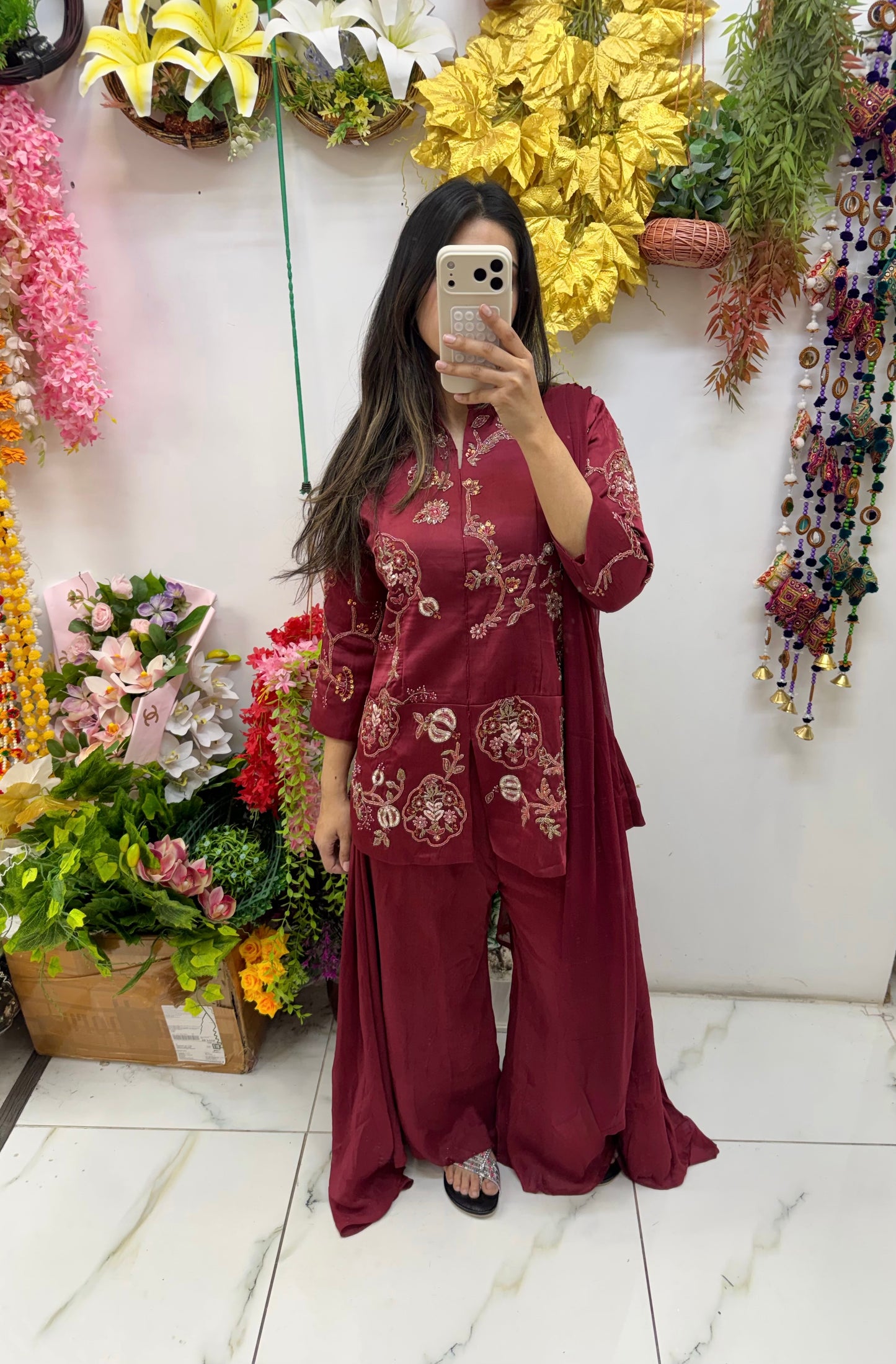 Burgundy handwork collar suit