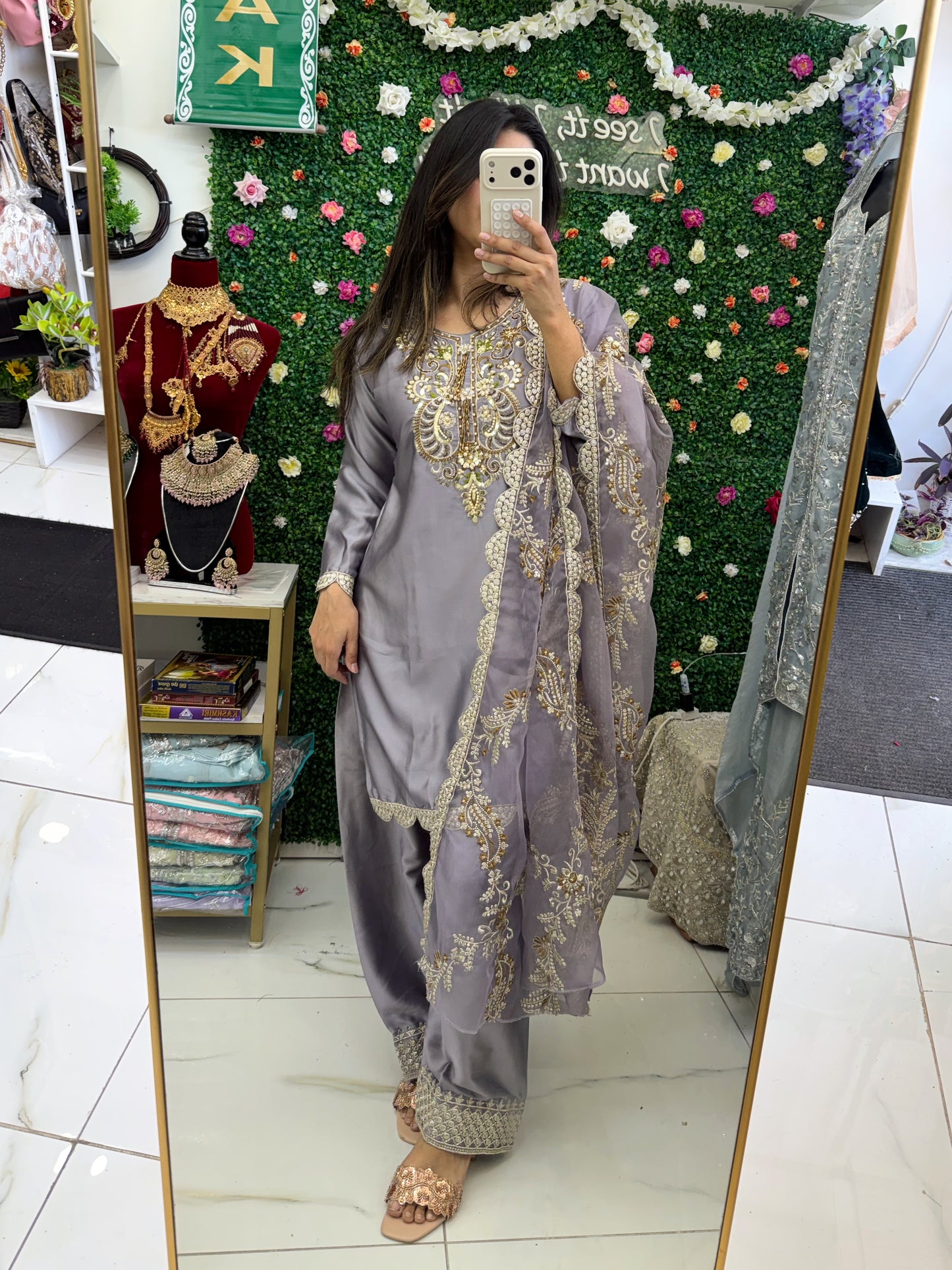 Lilac farshi suit with heavy duppata