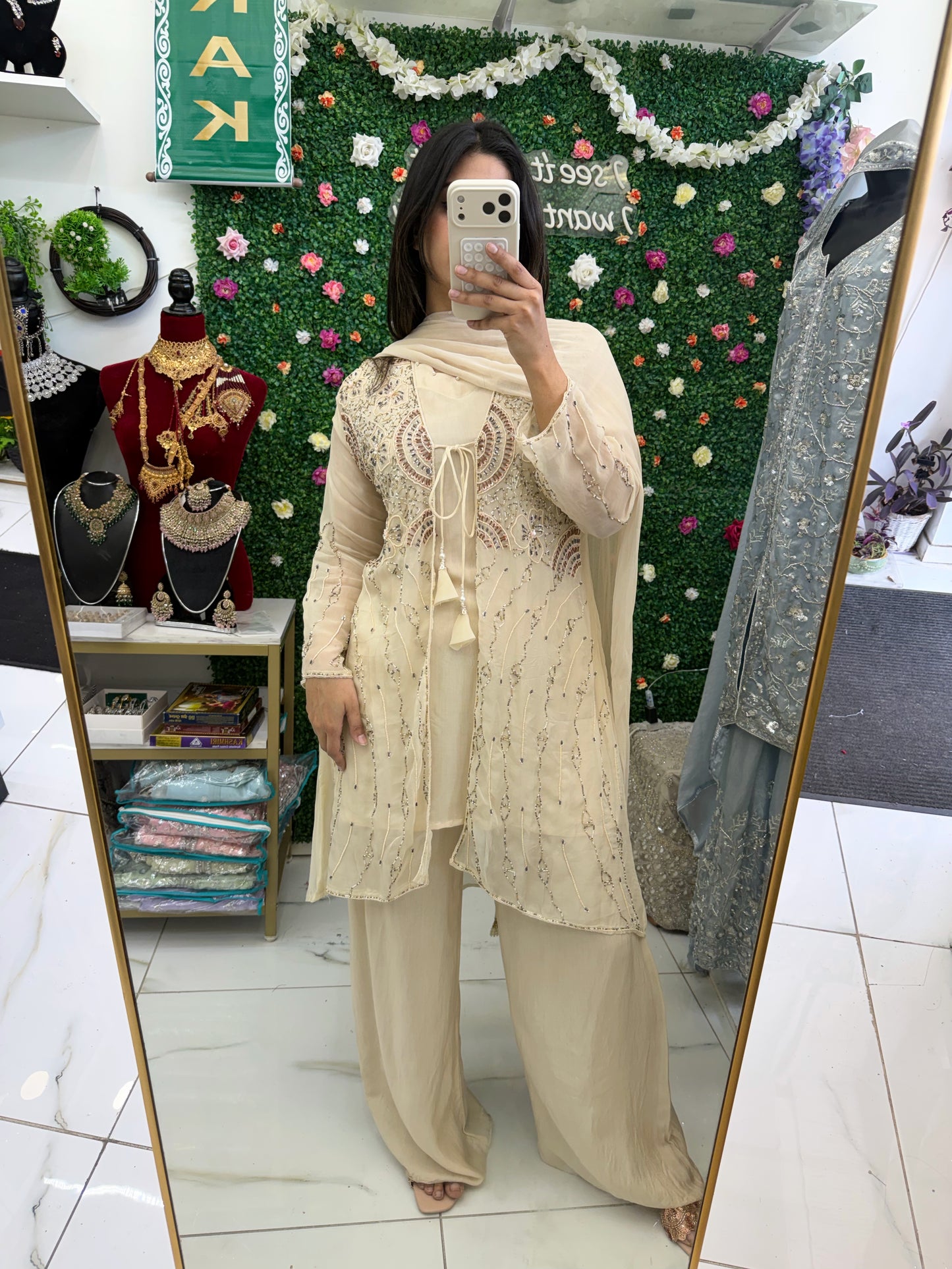 Cream jacket style short suit