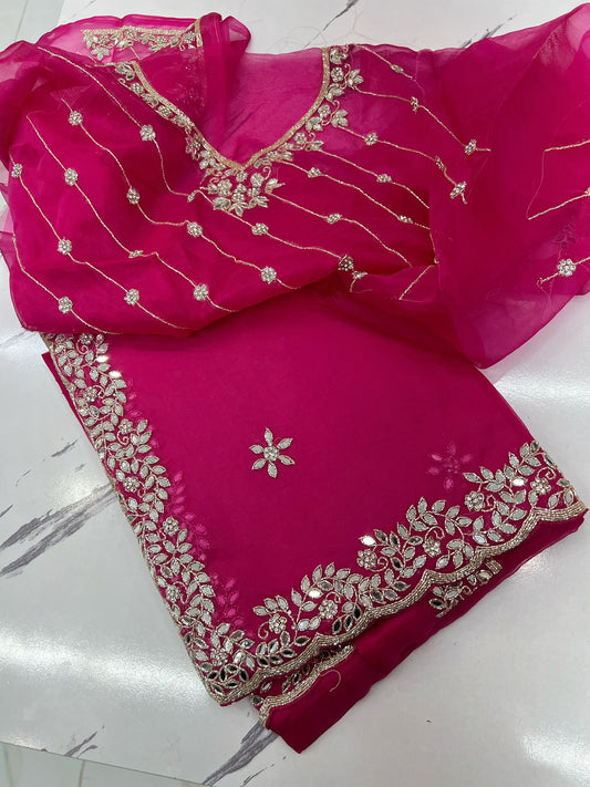 Megenta organza hand mirror work saree