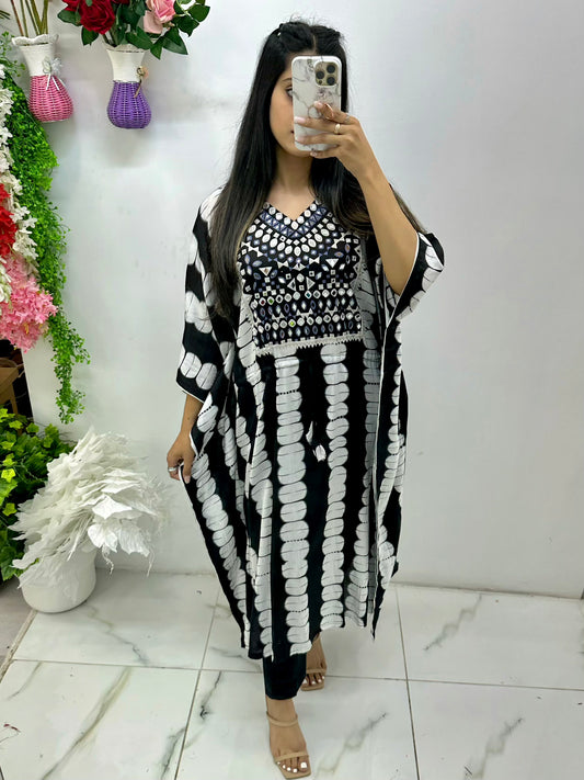 Black and white mirror kaftan