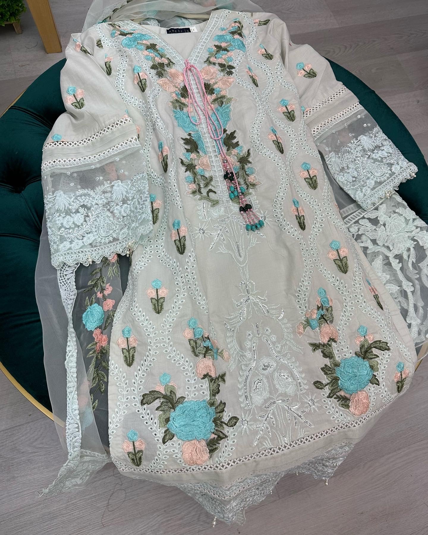 Light mint blue heavy lawn suit