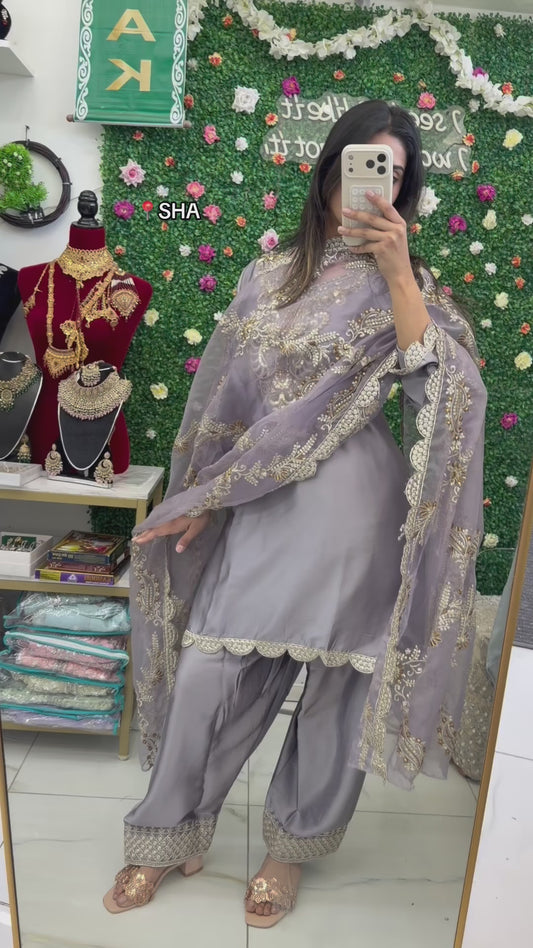Lilac farshi suit with heavy duppata