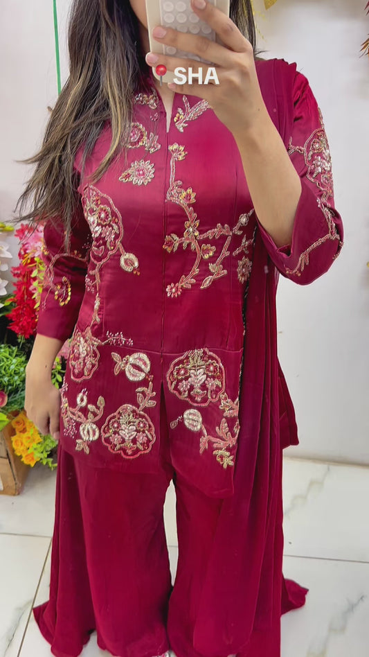 Burgundy handwork collar suit