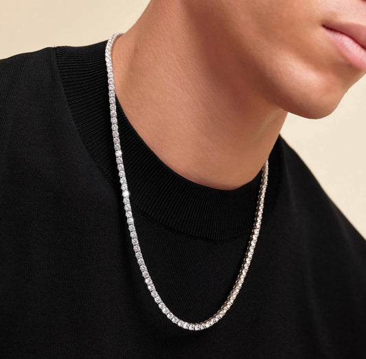 Diamond cut silver necklace