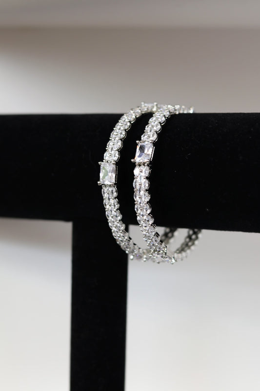 Silver fancy bangle set