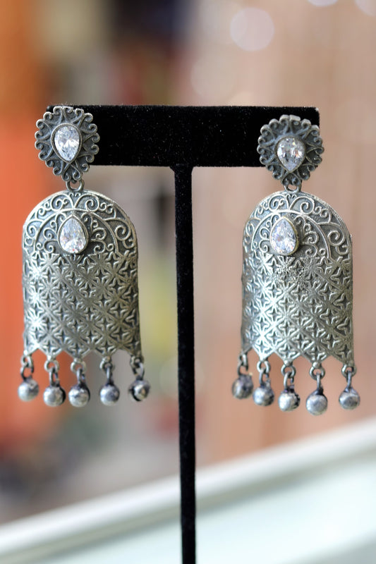 Unique oxidized earrings with clear stone